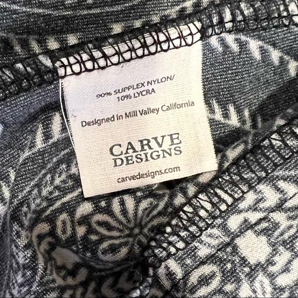 Carve Designs Hoodie Zip Jacket, Women’s XS, Black/White Pattern - Picture 11 of 11